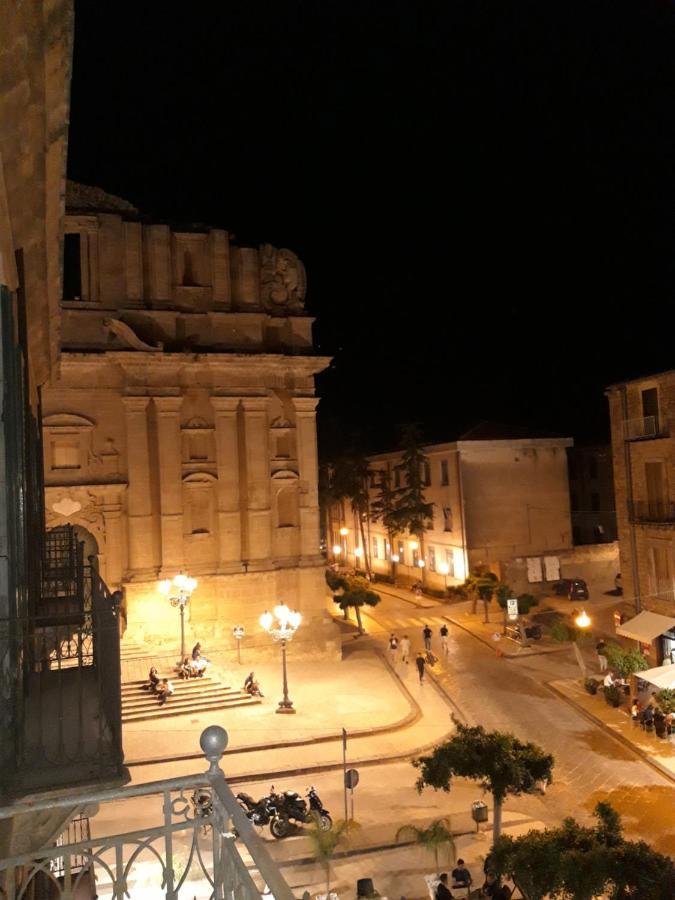 Casa Principe Umberto Lägenhet Mazzarino Exteriör bild